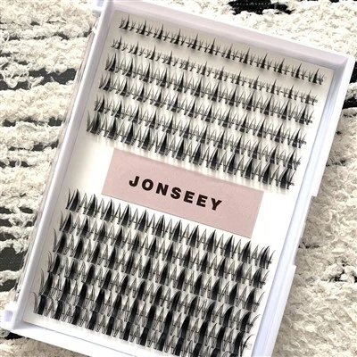 Spiky Wispy Lashes